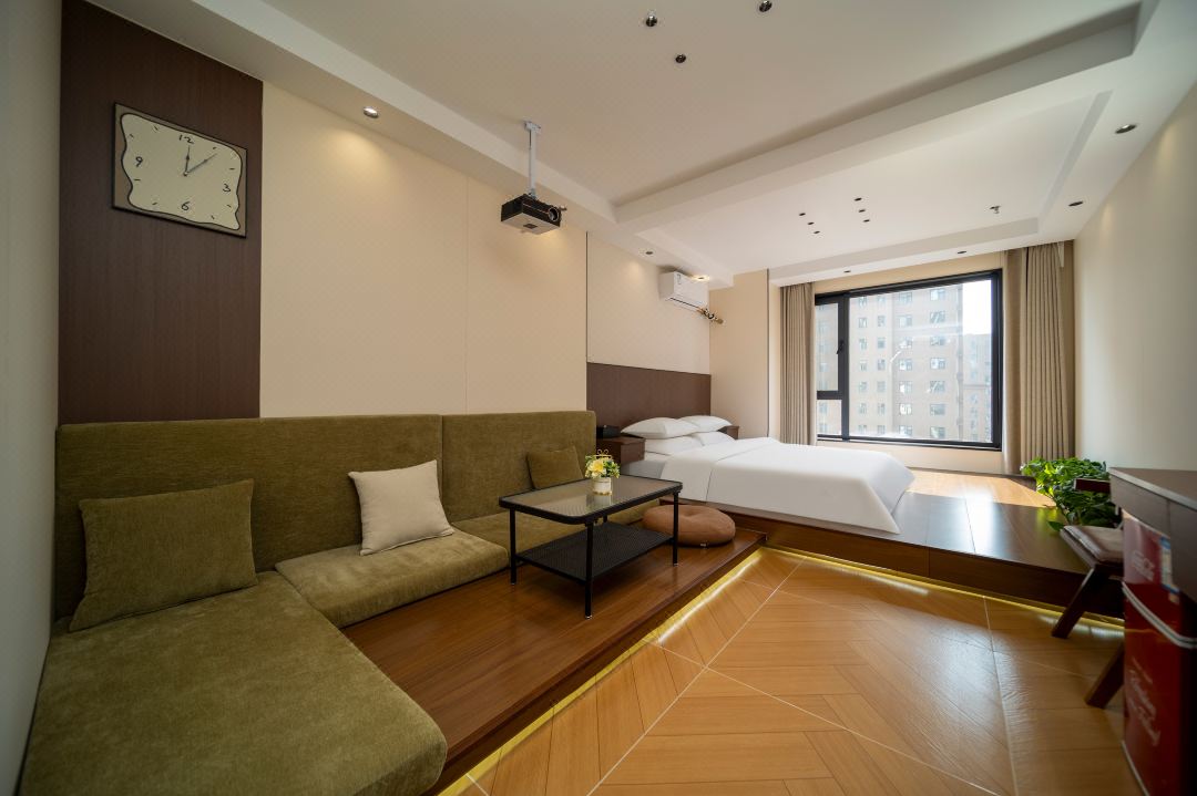 City Light Homestay (Datong University Branch)