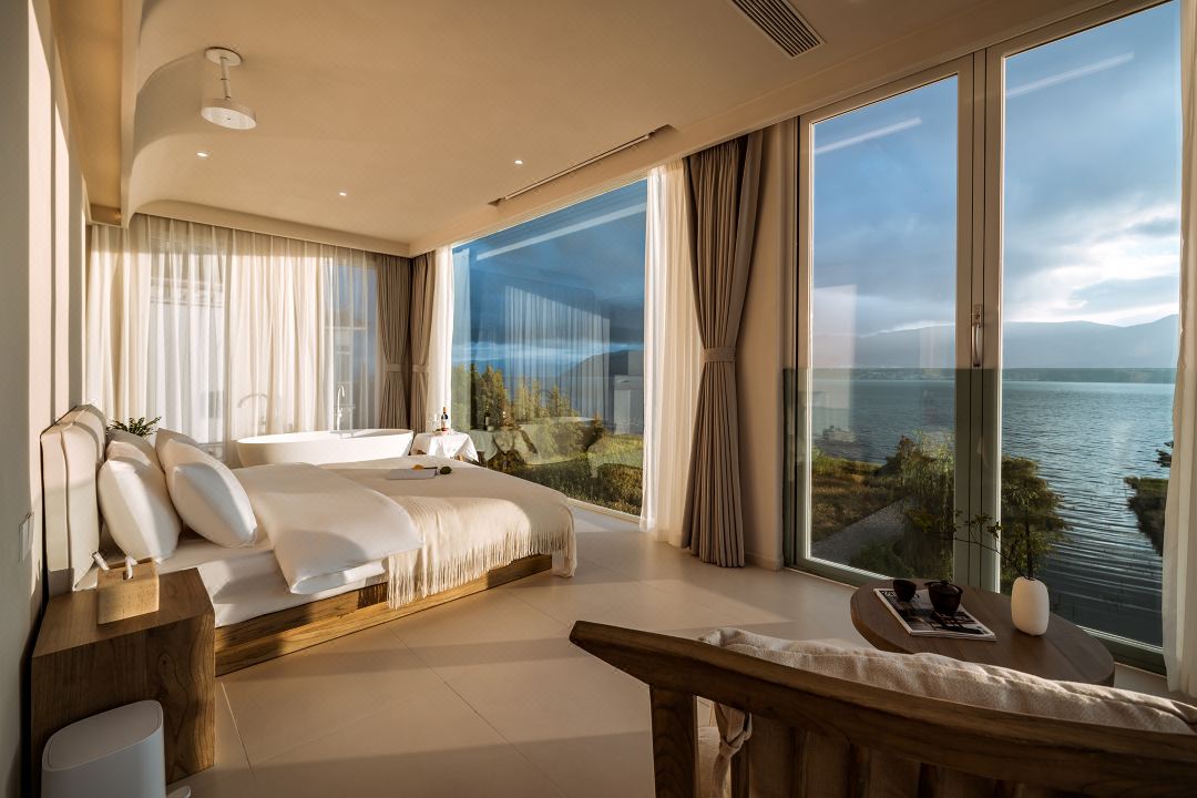 Dali Huali Designer Seaview Homestay(Caicun Wharf Erhai Store)