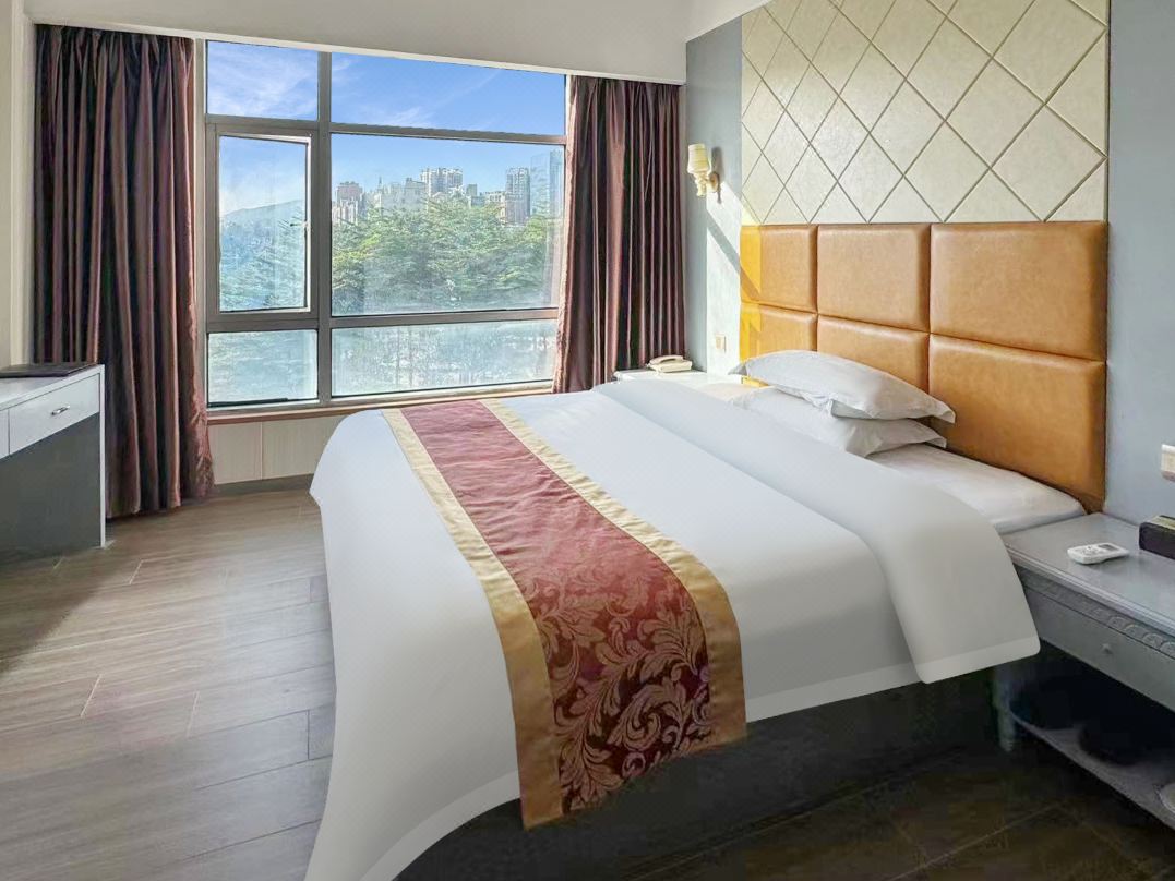 Dongguan Longju Business Hotel (Dalingshan Square)