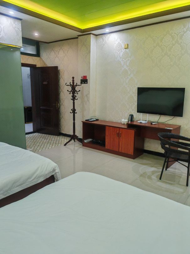 Meifeng Hotel