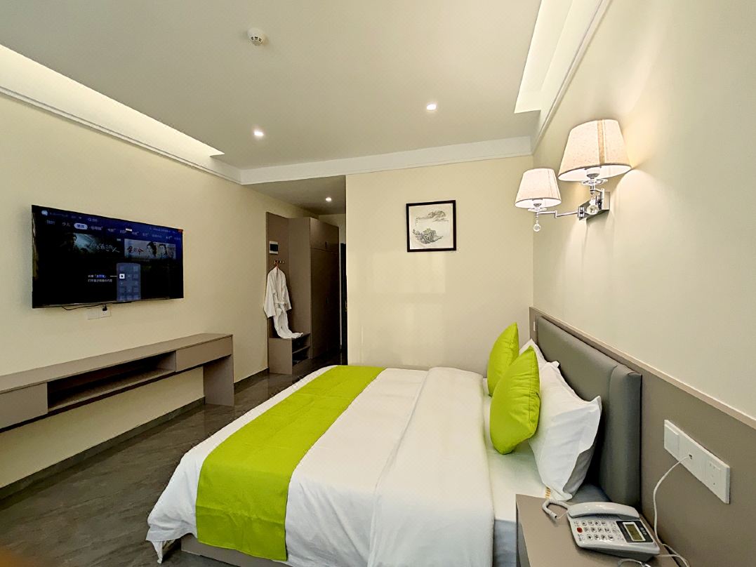 Luoyang Senran Business Hotel