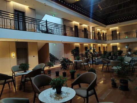 Shangri-La Qijia Homestay (Dukezong Ancient City)