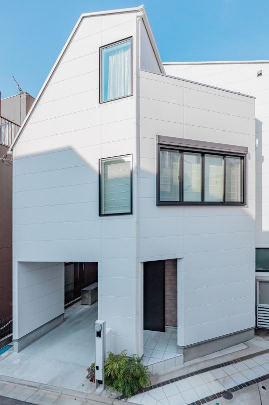 모던 재팬 도쿄 아사쿠사 이스트