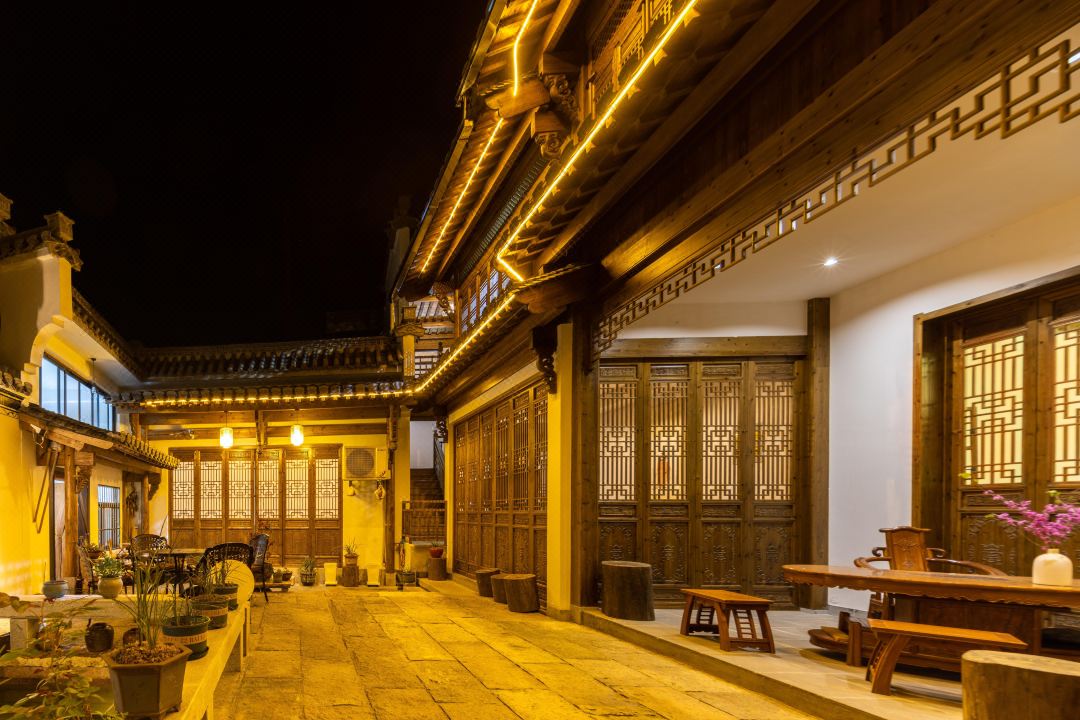 Mount Huangshan Guju Home stay (Chengkan Ancient Town Store)
