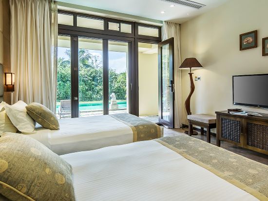 Sanya Yalong Bay Villas & Spa - Tap to explore photos