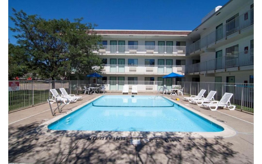 Motel 6 Roseville, MN - Minneapolis North