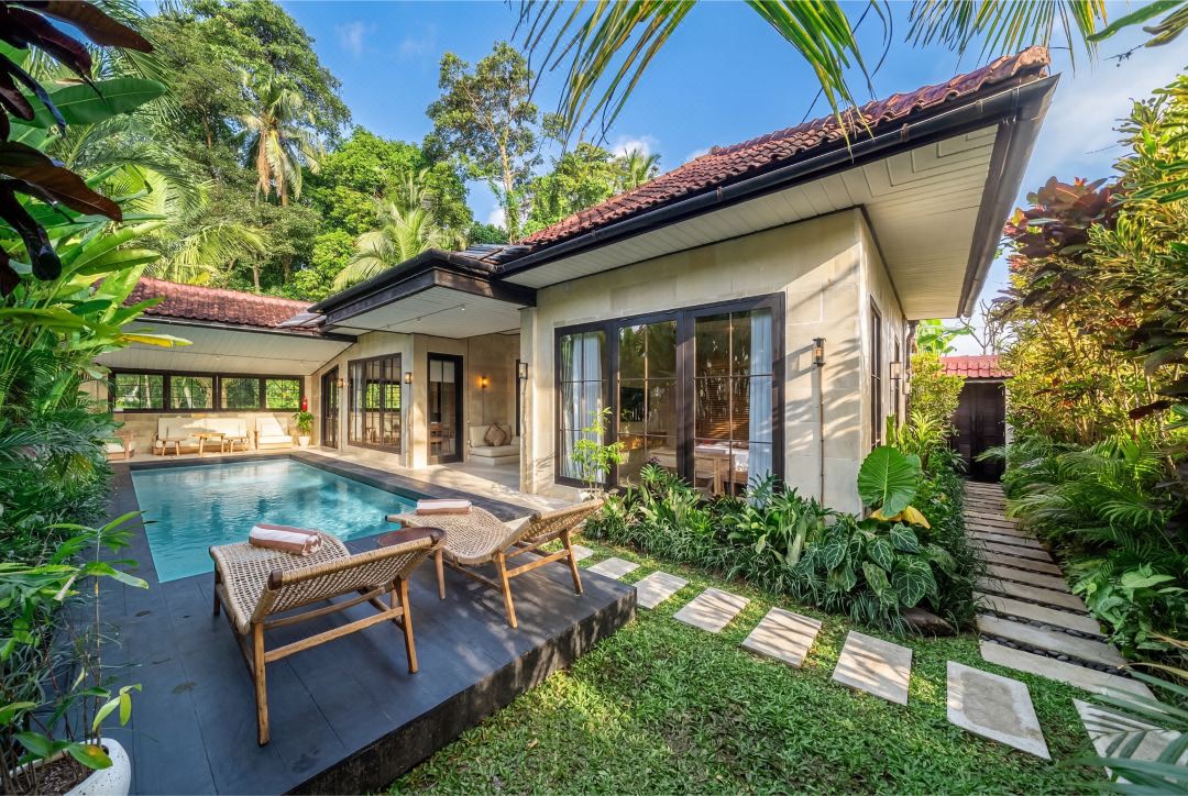 Rumah Villa by EVDEkimi - Cozy Ubud's 2BR Escape with Huge Pool & Patio