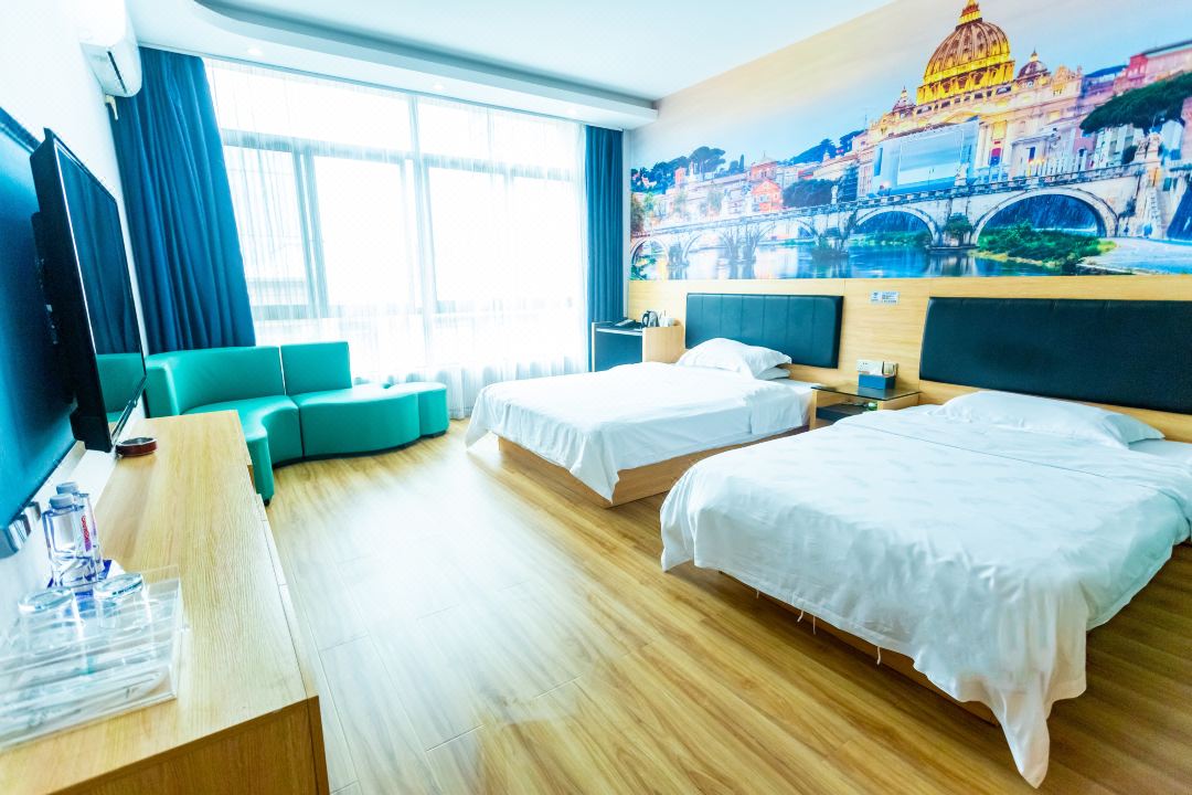 Fangchenggang Dragon City Business Hotel