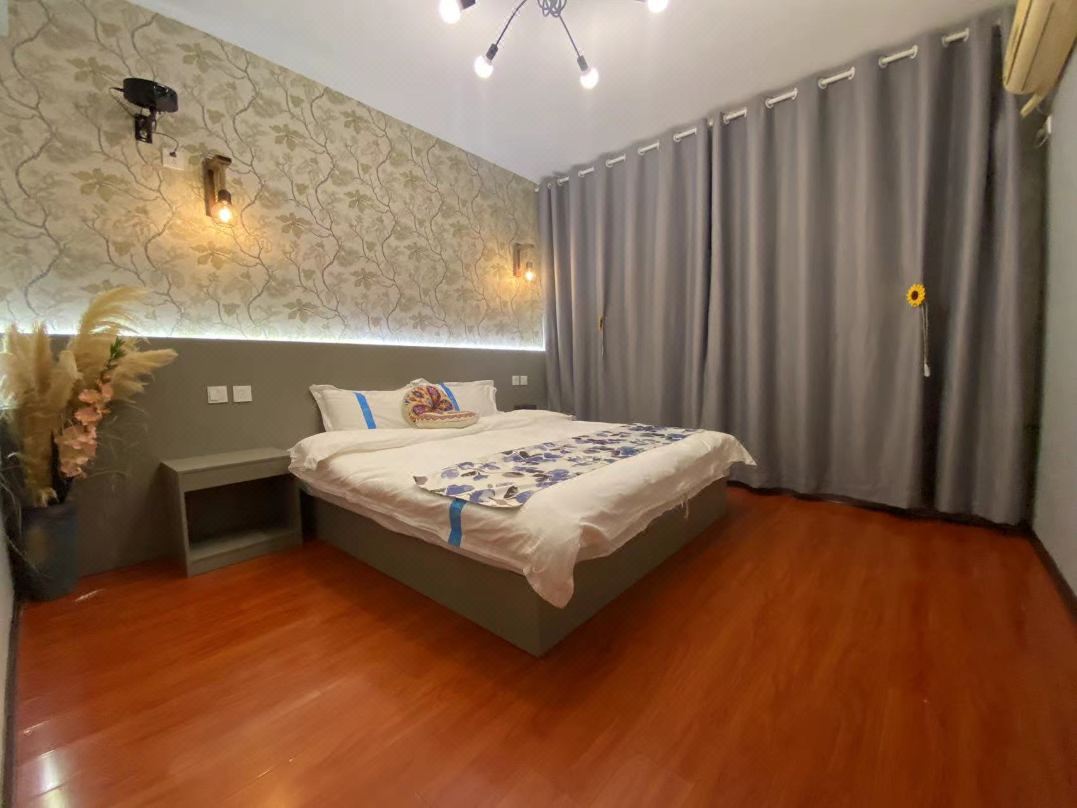Xinju Apartment (Julong Avenue Branch)