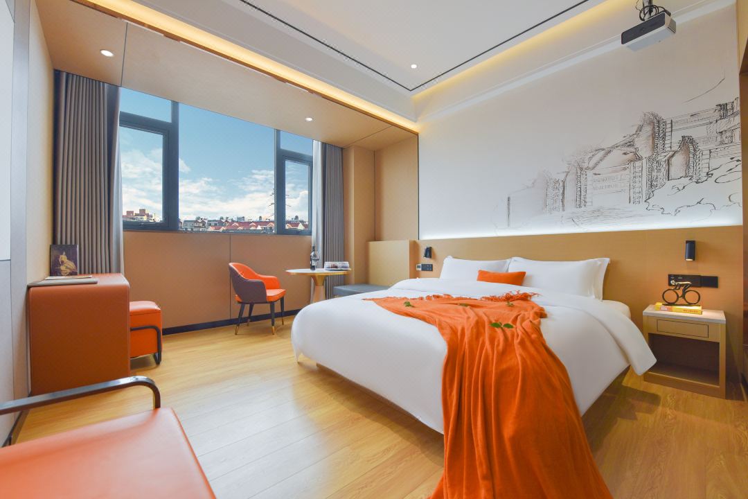 Kanas Intelligent Hotel (Liangping South High-speed Railway Station)