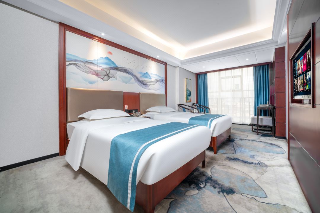 Wangfu Hotel (Bubugao Plaza Store, Huaihua Railway Station)