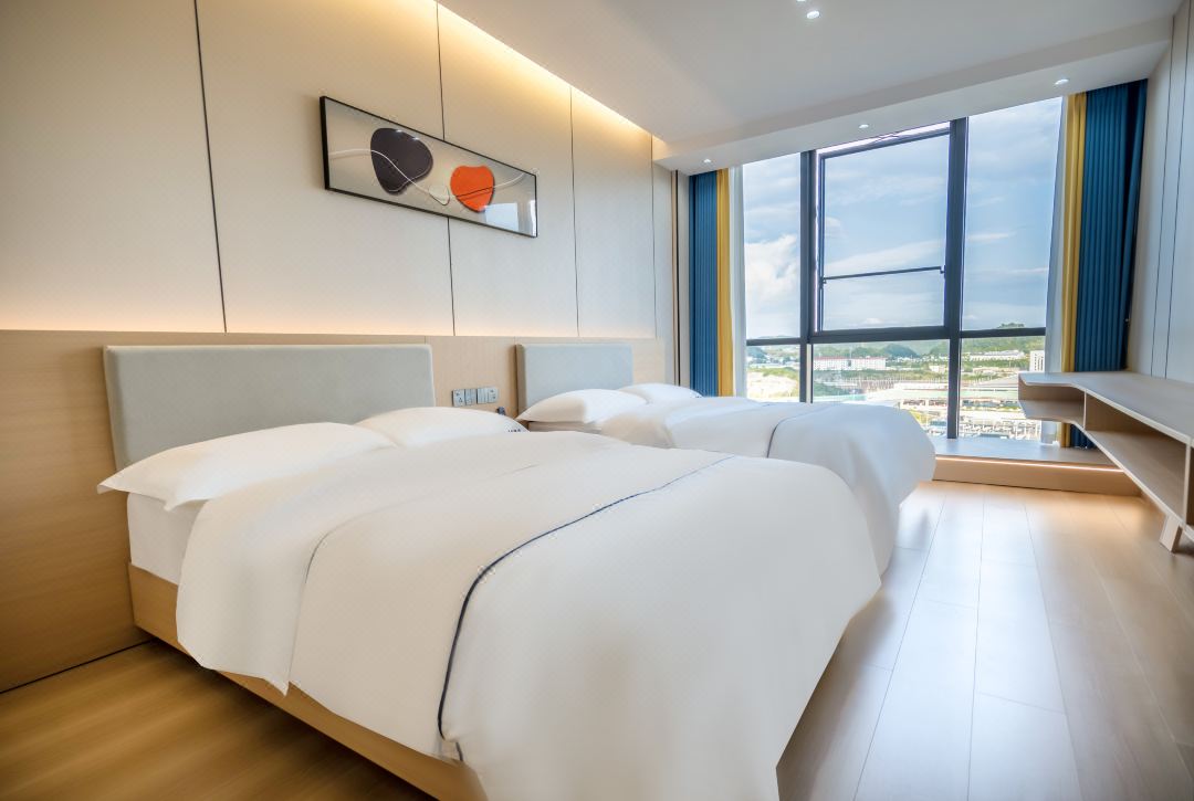 Lanting Hotel (Guiyang North Railway Station)