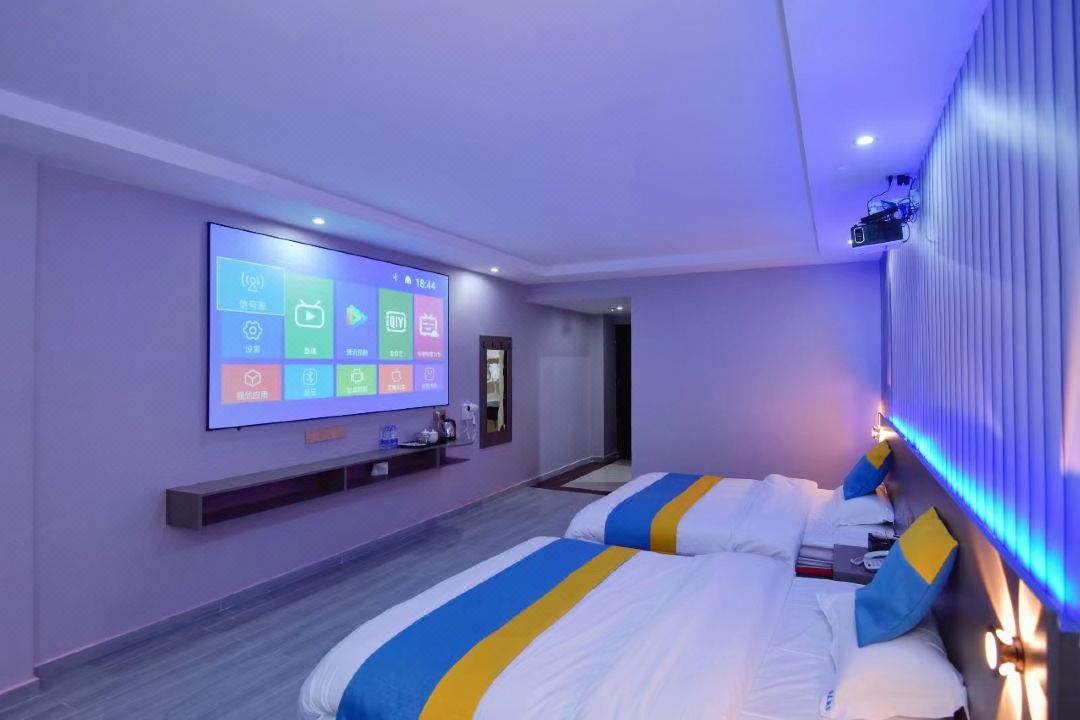 Yichen Theme Apartment (Yangjiang Bus Terminal)