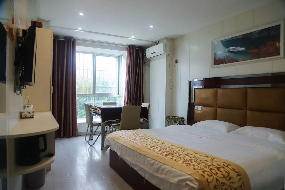 Yuanjiang Hotel