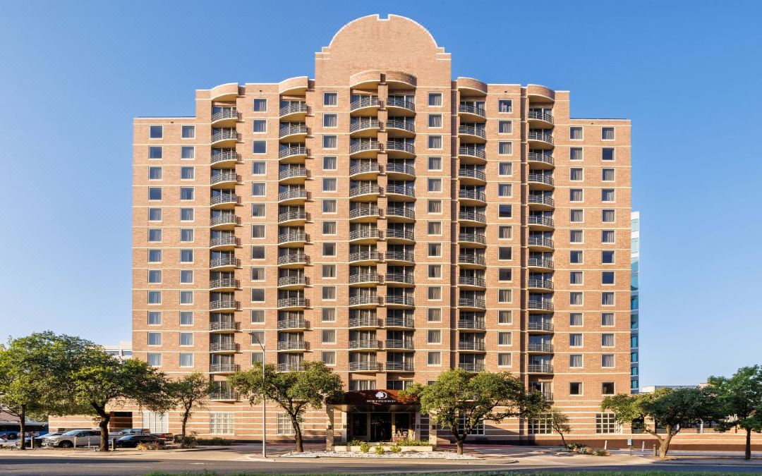 DoubleTree Suites by Hilton Hotel Austin Downtown Capitol