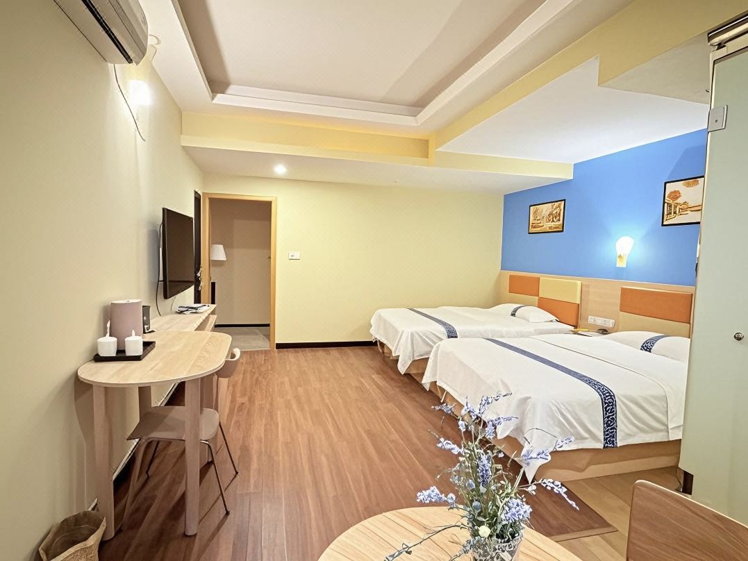 Jiazhou Convenient Hotel