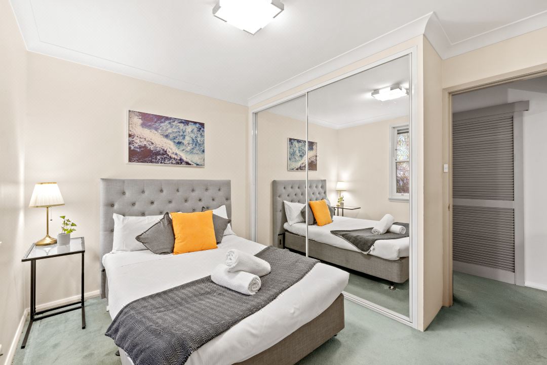 Tranquil & Comfortable Rooms – Easy Walk to Train & Park