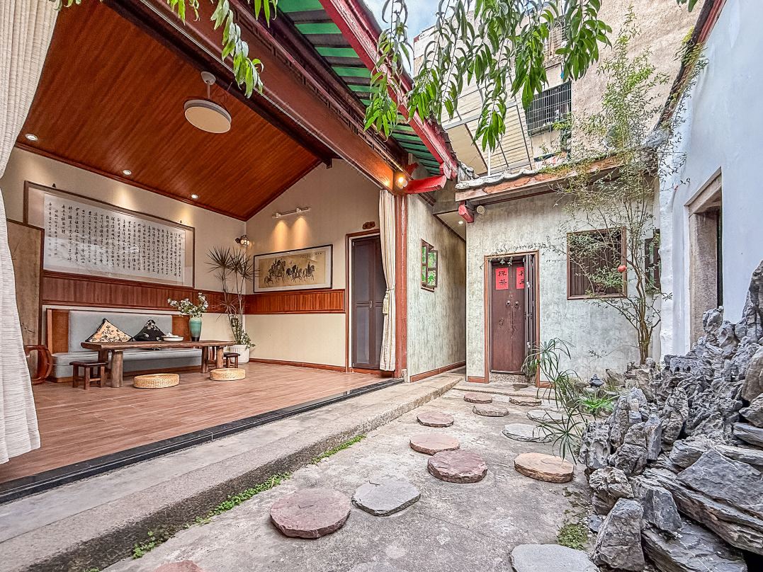 Four Points Golden Homestay (Chaozhou Ancient City Paifang Street)