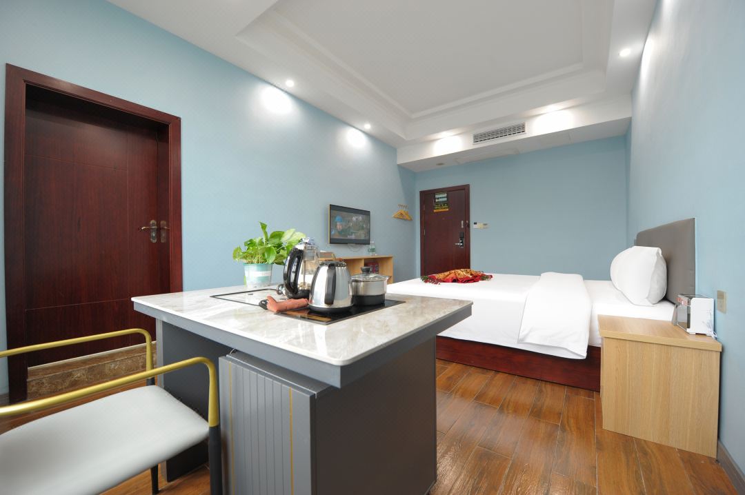 Golden Kaiyue Hotel