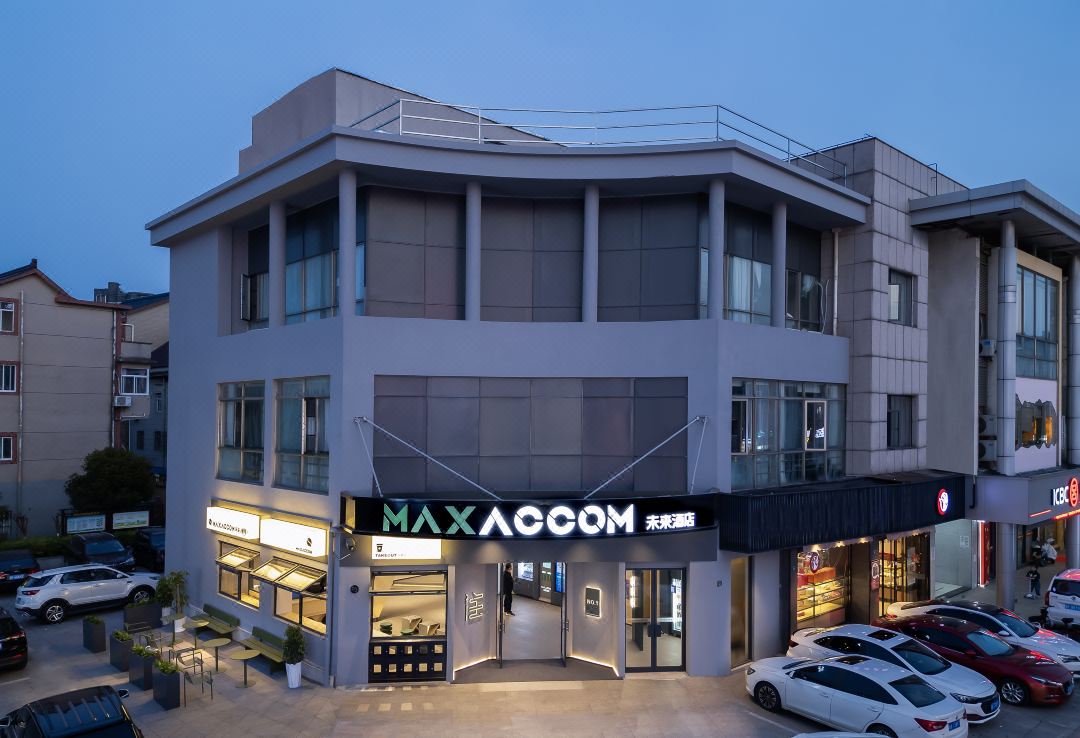 MAXACCOM Future Hotel