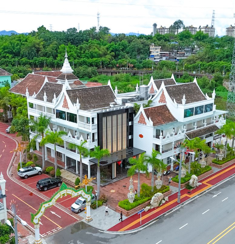 Xiyuexing Cultural Tourism Hotel (Menla Nanla River Starlight Night Market Branch)