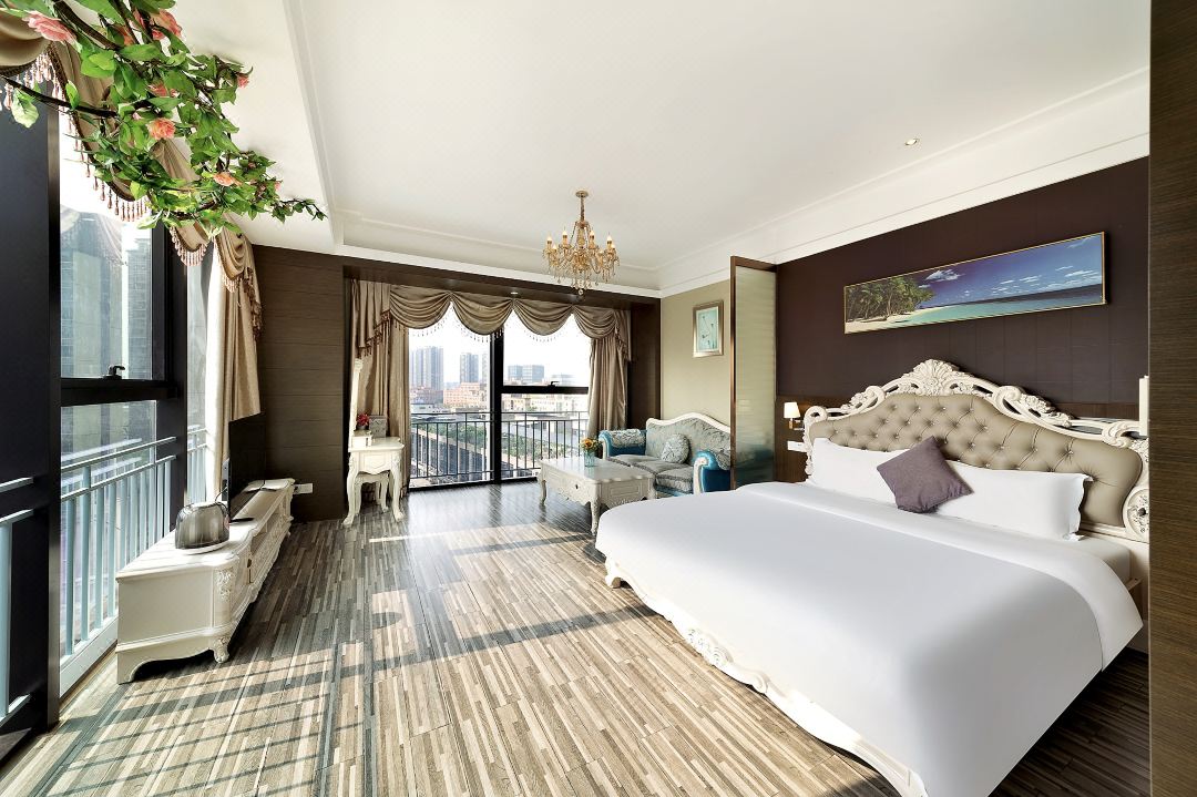 Yashiju Huayi Theme Apartment