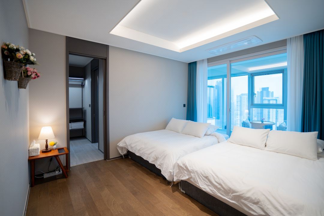 Oceanfront Panorama by COMOCASA