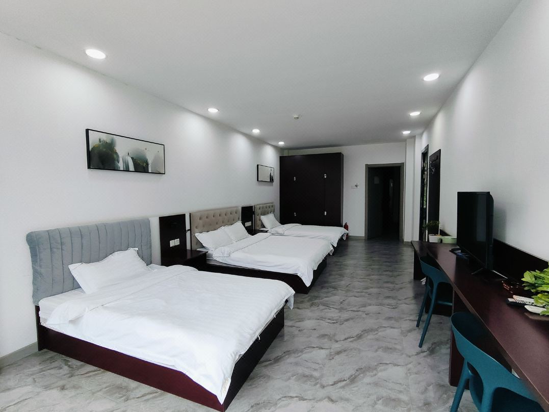 Huirun Hotel (Yanji High-speed Railway West Station Museum)