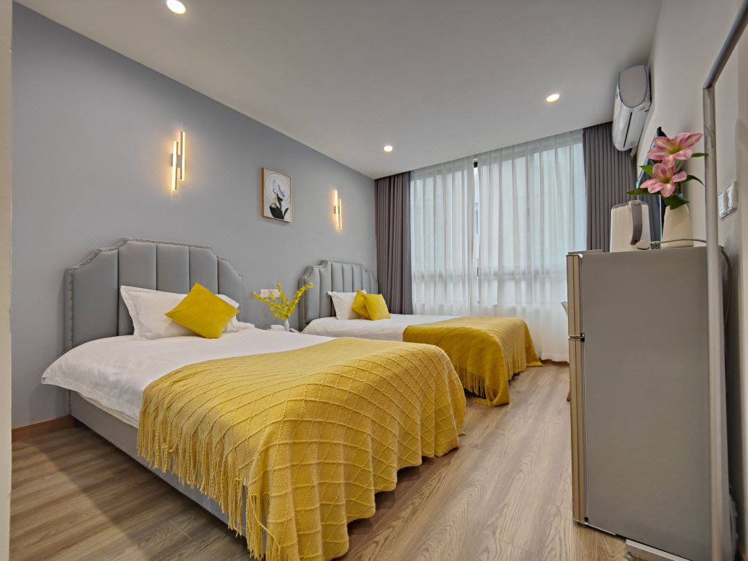Huayue Homestay (Shanghai National Exhibition and Convention Center)