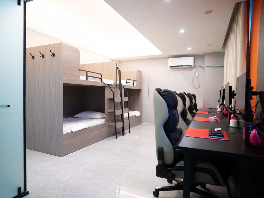 ZONE E-Sports Hotel