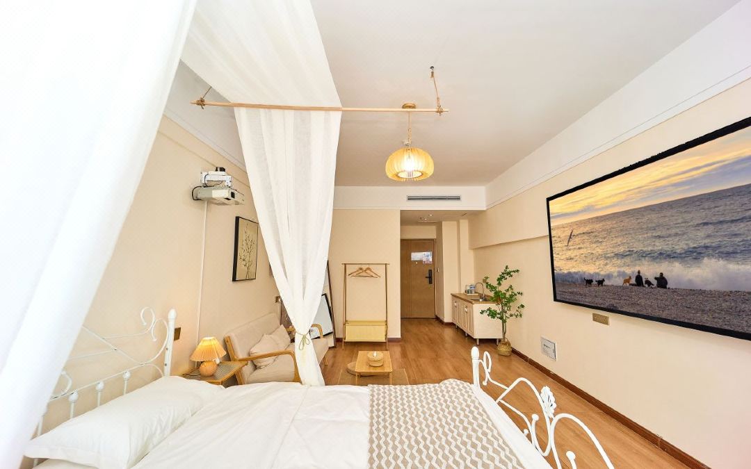 Xi Jian Homestay (Xinxiang Baolong Square Branch)
