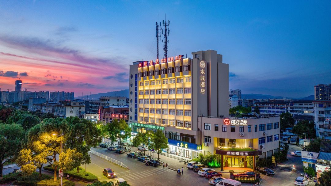 Taizhou Water City Hotel (Jiaojiang Baolongcheng)