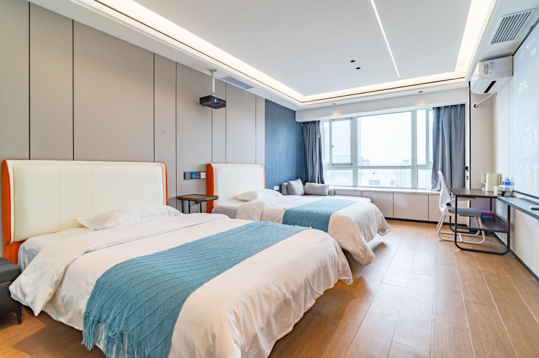 Tamu·Smart City B&B (Daping Light Rail Station)