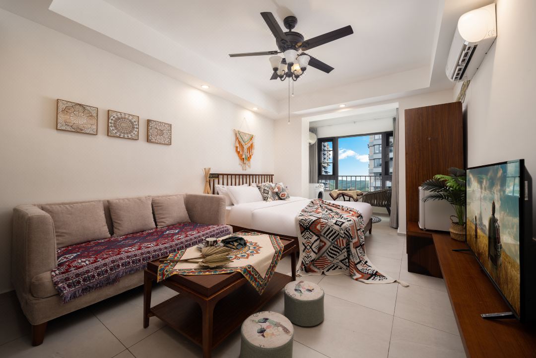 Linshan Yunlu Homestay (Xishuangbanna Jinghong Gaozhuang Xishuangjing Xingguang Night Market Branch)