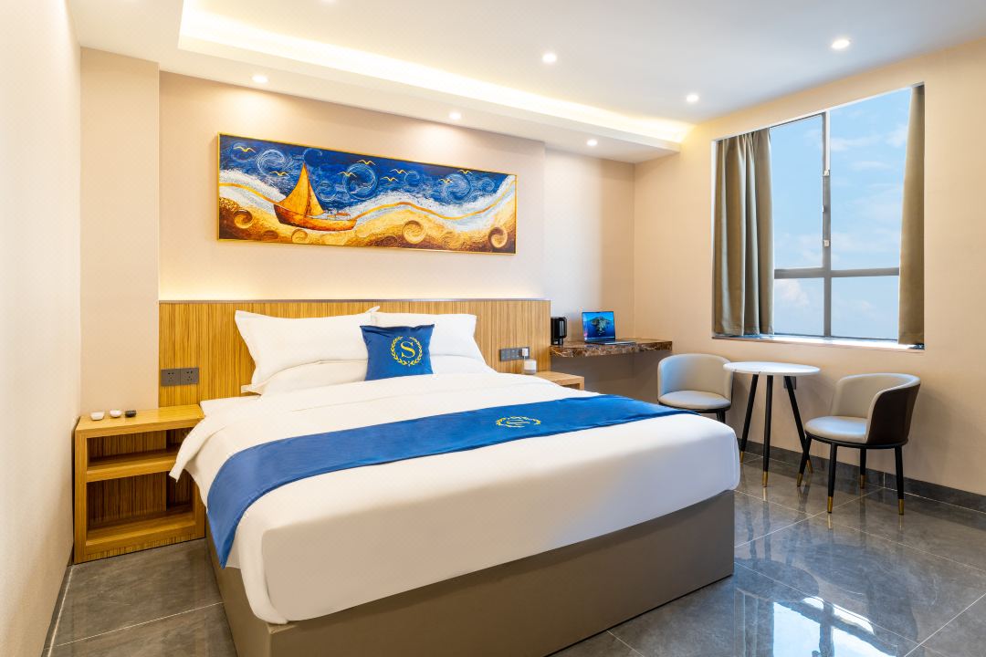 Huizhou Qingtang Lake Intelligent Hotel (Shuikou Lakeside Park)