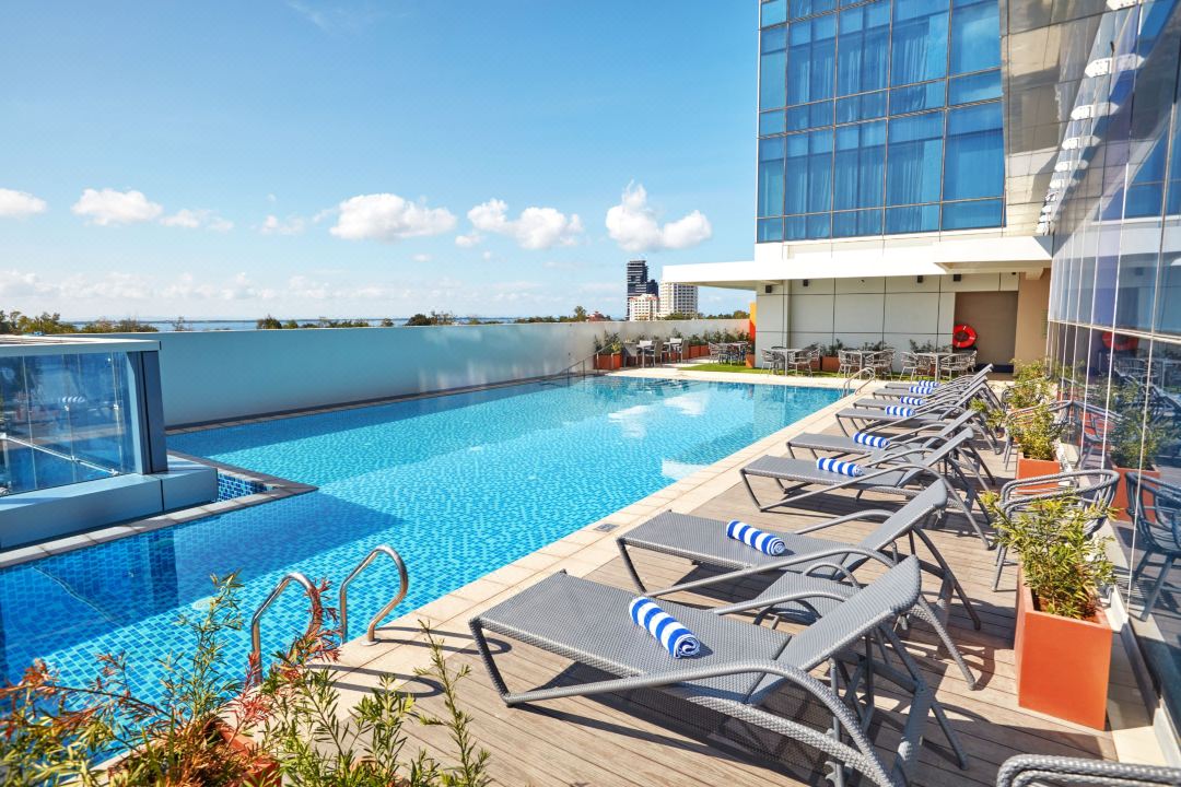 Mactan Island Stay Near Beach and Airport