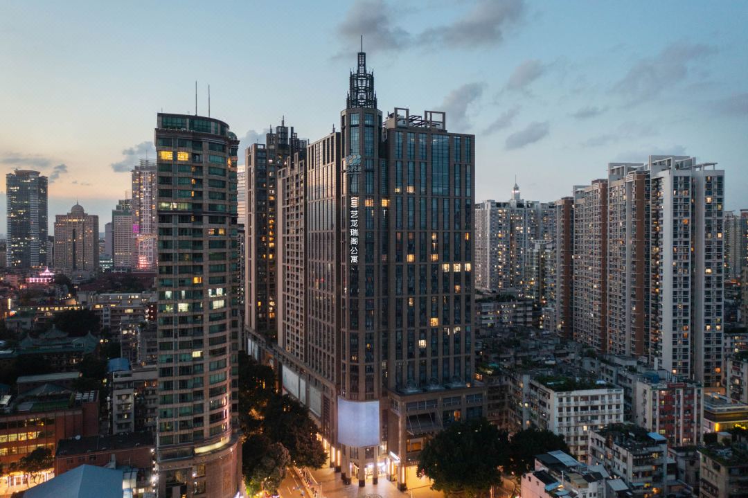 Yilong Ruige Apartment (Dafosi Temple Branch, Beijing Road Pedestrian Street, Guangzhou)