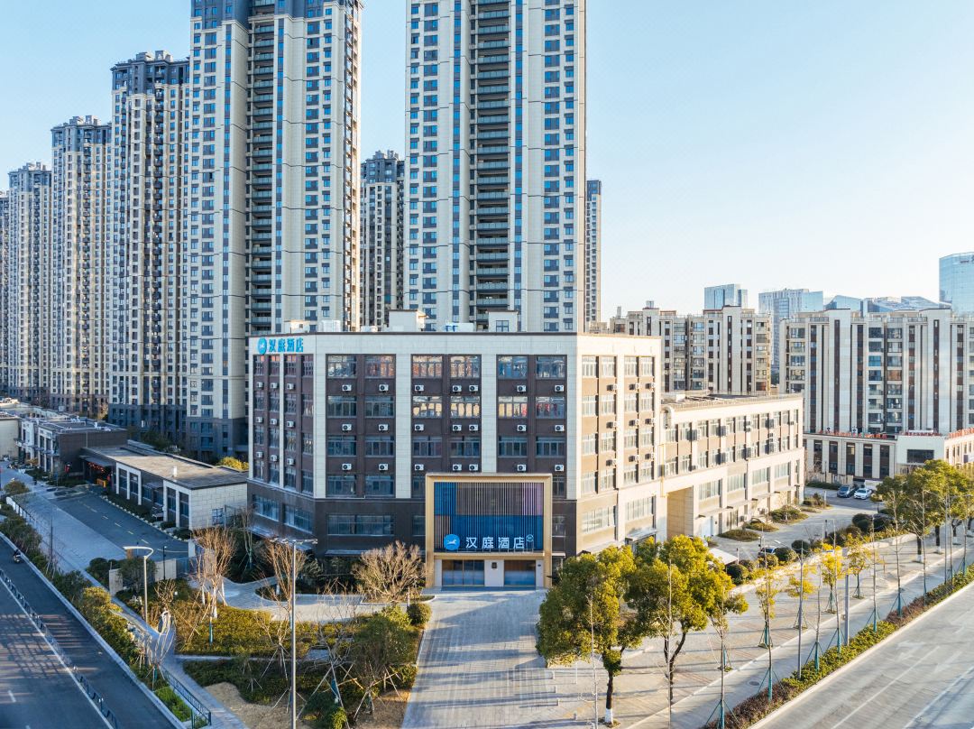 HanTing Hotel (Ningbo Beilun Songhuajiang Road Subway Station)