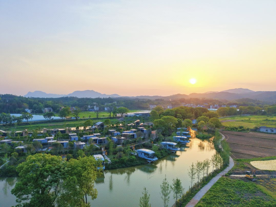 Lanju Jiangtou Pastoral Eco-Resort