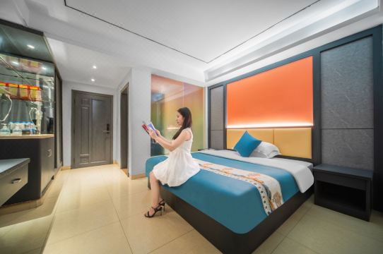 Haikou Xishi Smart - Selected Hotel (Ding'an County Government Bus Station Branch)