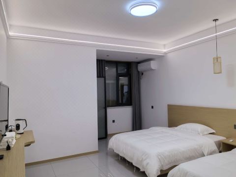 Lankeju Homestay (Laojunshan Scenic Area)