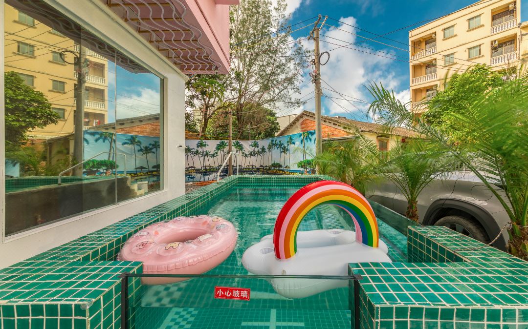 SAN SHI SAN Homestay (Beihai Yintan Branch)