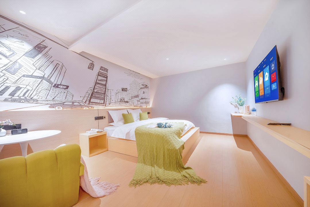 Lanrui Hotel (Liupanshui People Square Railway Station)