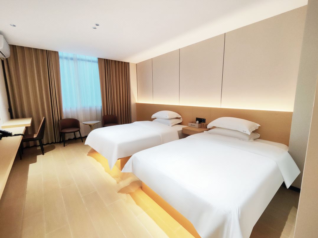 Haichao Star Hotel (Haikou Meilan Airport Branch)