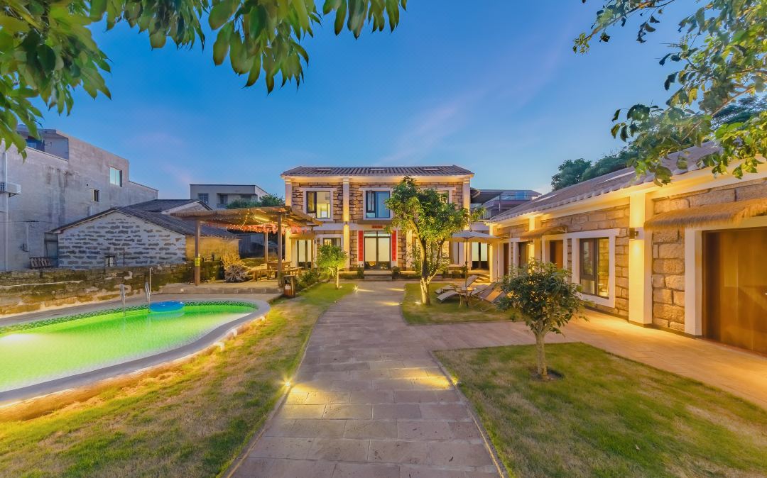 Weizhou Island Stone Yuanshe Coral Stone Homestay