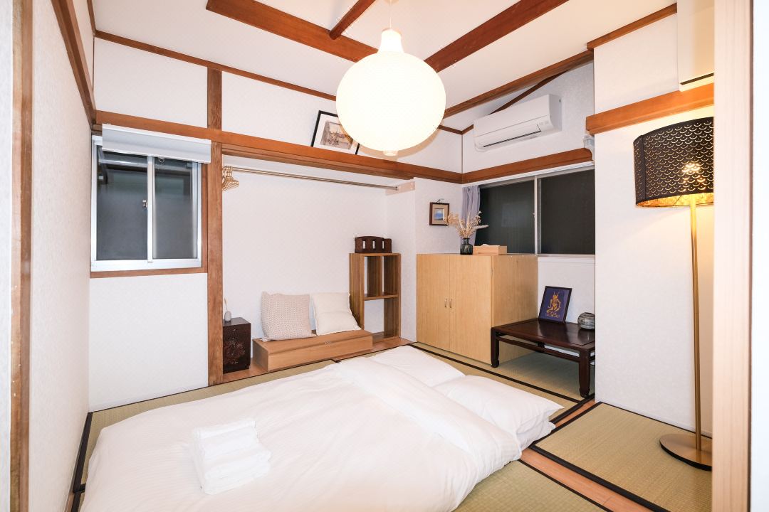 Shinjuku Waseda Tubaki Furuike House