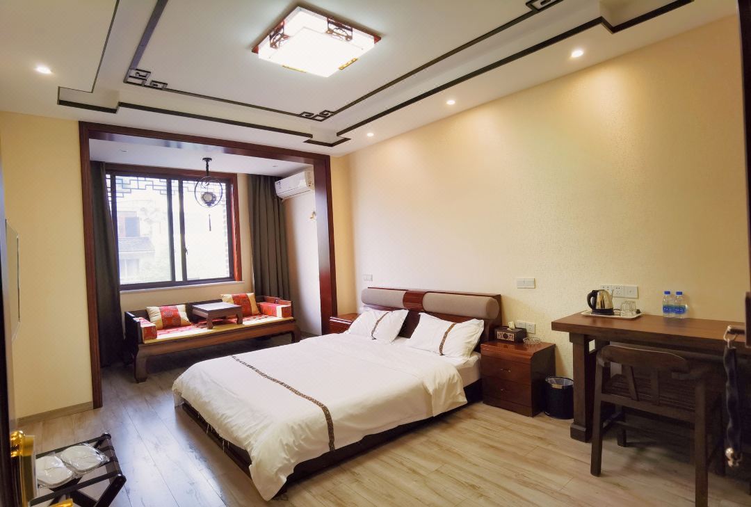 Yuyi Inn Tongli