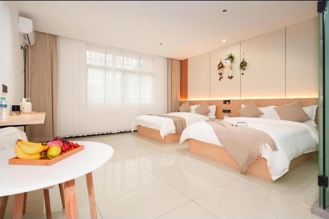 Jiuyun Mountain Accommodation
