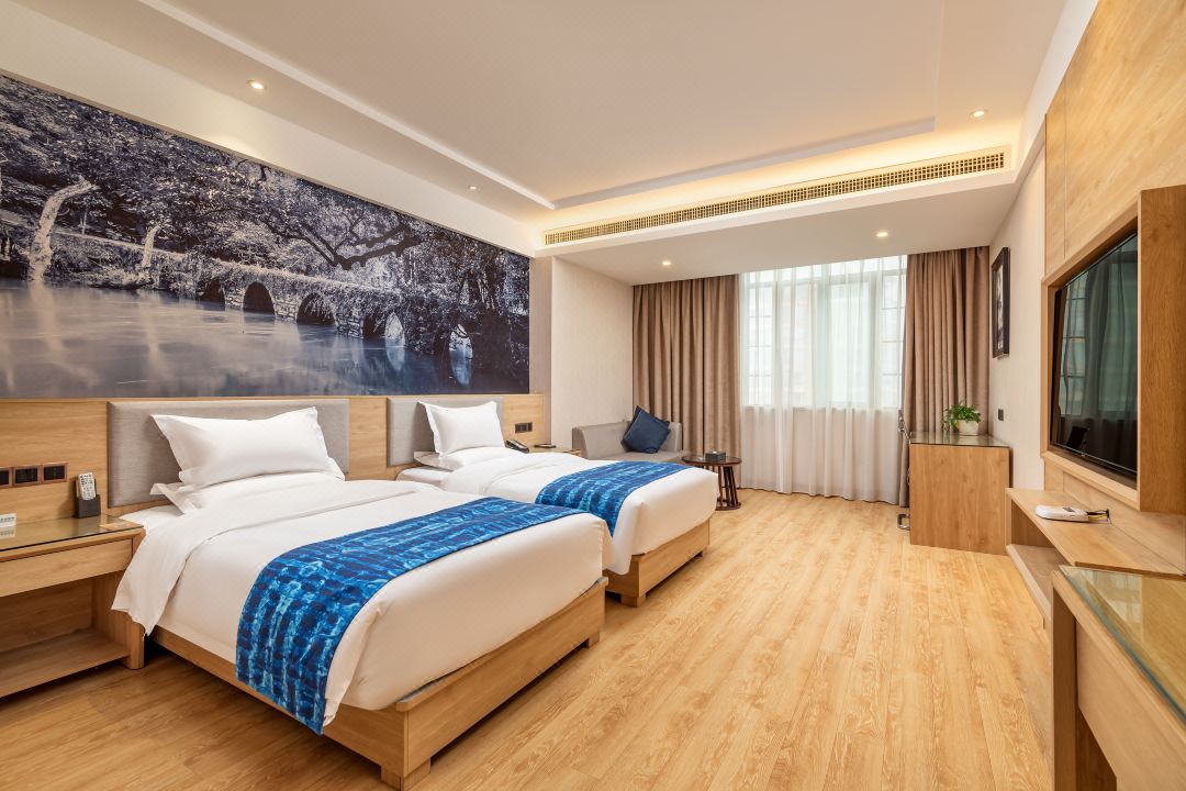 Xiyuan Jinrun Hotel (Longli North Station)