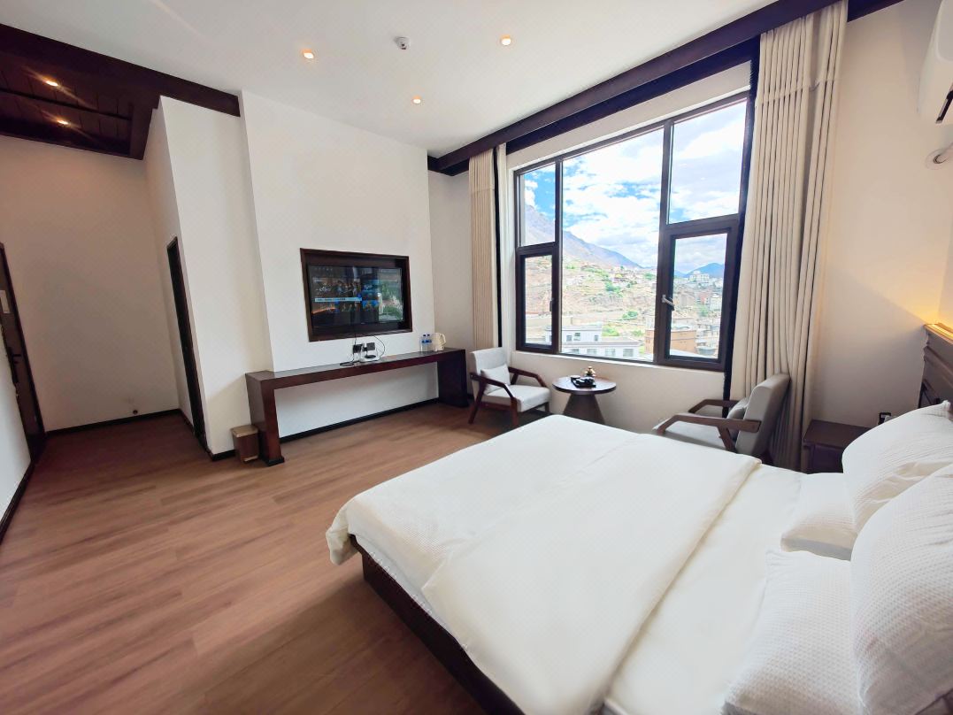 Deqin Zongyam Mountain Residence
